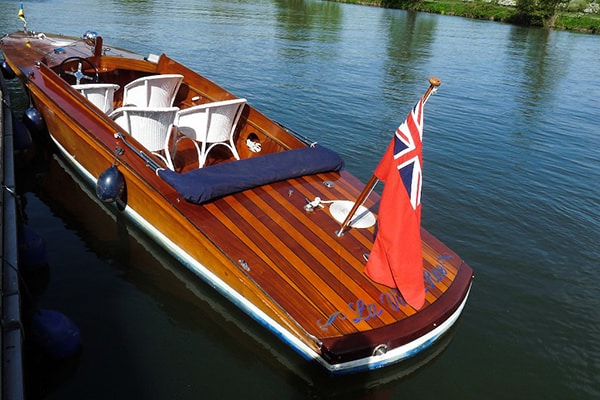 A Wootten's 28ft slipper aptly named "La vie en Rose".