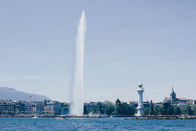 Lac Leman - Geneva, Switzerland (Photo by Haut Risque on Unsplash)