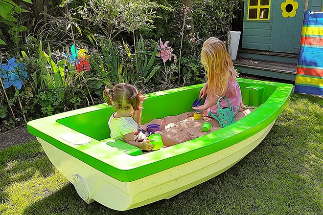 Pondlife Workshop's 'Pondlife Playboat'