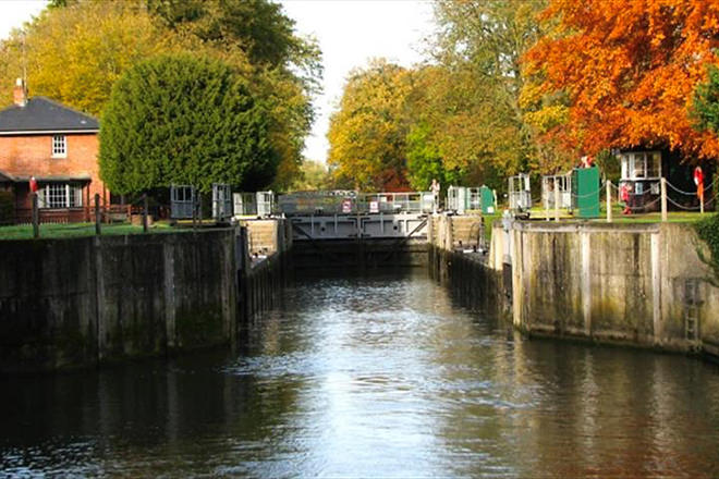 Autumnal lock closures