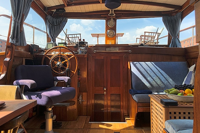 'Albaquila' wheelhouse