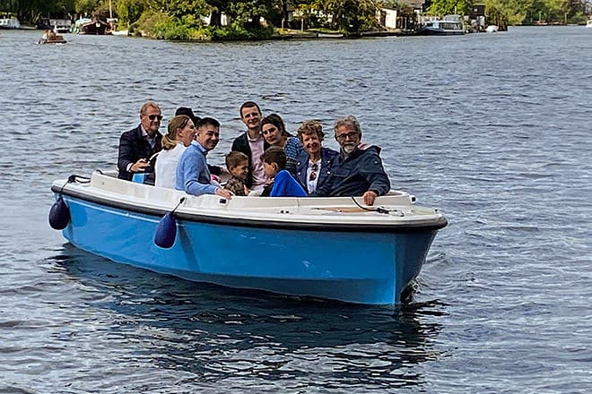 Party guests arriving by water taxi.