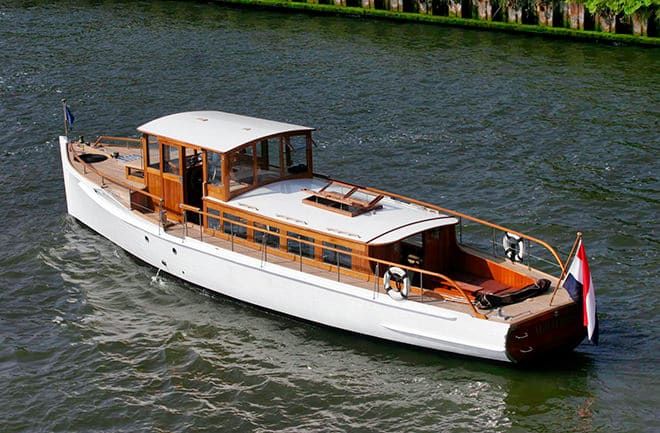"Albatros" - a glorious motor yacht, with a big yet cosy aft cockpit and a light and airy feel