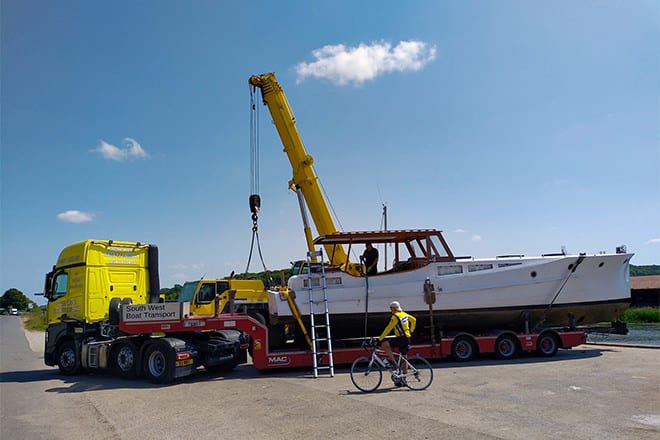 'Nauporos' being transported