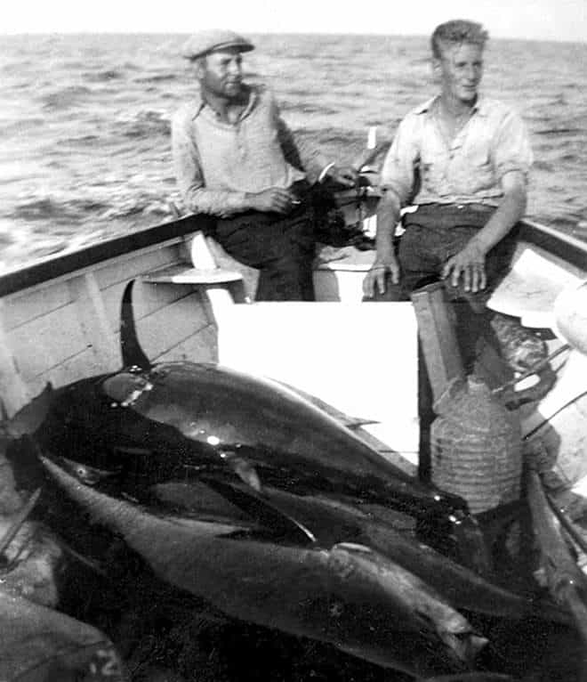 ~photo credit: Lars Solberg~
Lars Solberg is a snekke aficionado from Stavern. He has recently published a book 'Sjekteboka' detailing the history, lore, and maintenance of these boats.