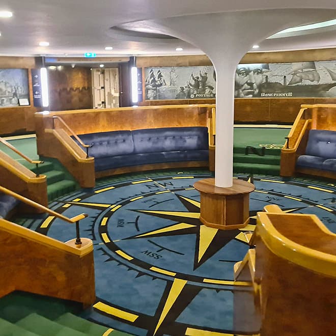 The 'QE 2' midship lobby