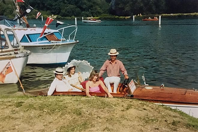 'Cygnet II' in original condition
"Thank you, Geoffrey, for this photographic evidence of your Thames-side advertising all those years ago!"