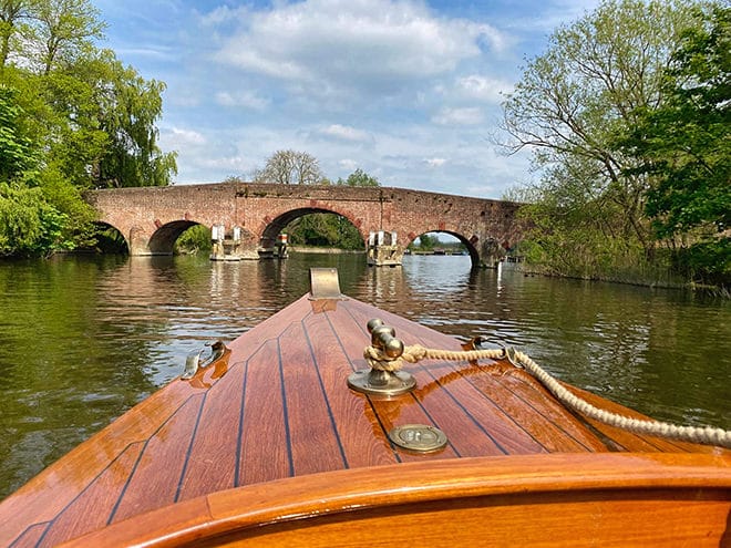 'Spirit X' approaches the centuries-old Sonning Bridge allowing timeless craftsmanship to meet enduring heritage.